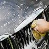 Czy można myć auto na własnej posesji? Zależy, gdzie mieszkasz