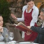 Savoir vivre - jak uregulować rachunek w restauracji?