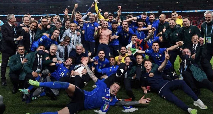 Włosi mistrzami Europy! Anglicy pokonani po pełnym emocji meczu [ANALIZA]