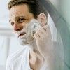 Jak się golić i co stosować na podrażnienia po goleniu twarzy?