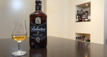 Ballantine’s Aged 7 Years Bourbon Finish – degustacja. Test. Opinie.