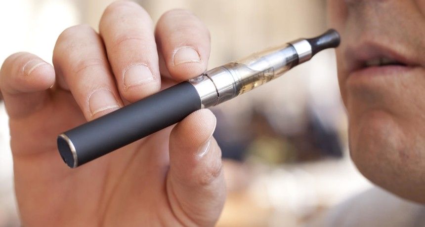 E-papieros a zdrowie: czy może niszczyć płuca?