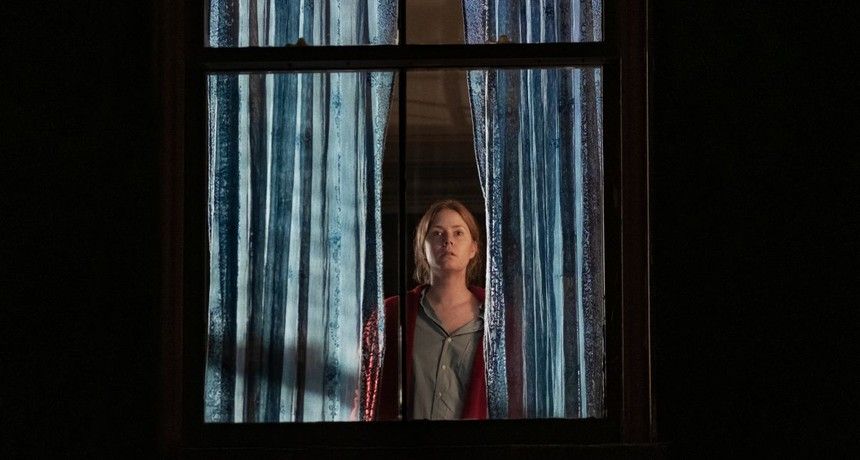 „Kobieta w oknie”. Kadr z filmu