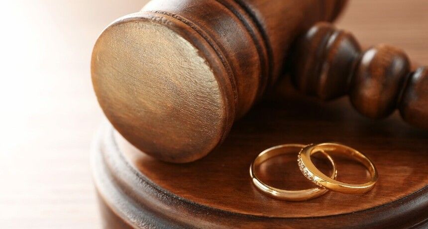 fałszywe oskarżenia w czasie rzwodu