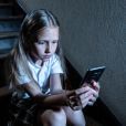 Rodzicielstwo w XXI wieku: jak dopilnować, by twoje dziecko nie stało się ofiarą cyberprzemocy