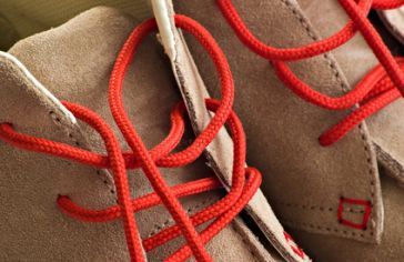 Jak dbać o buty zamszowe