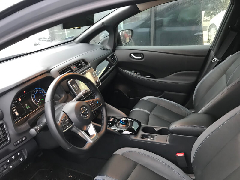 Nissan Leaf e+ Tekna wnętrze