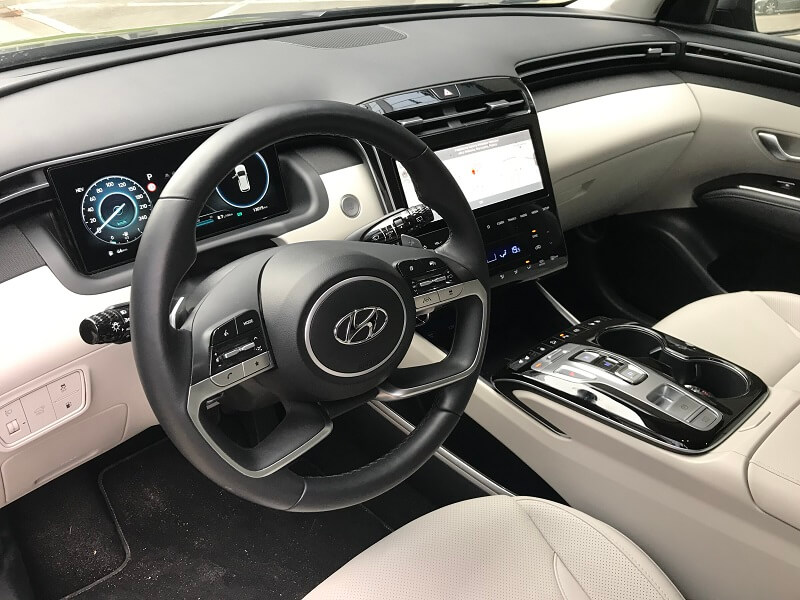 Hyundai Tucson 1.6 T-GDI PHEV wnętrze