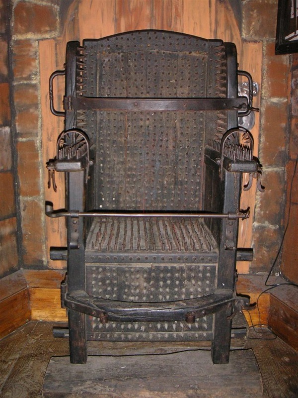 Krzesło inkwizytorskie