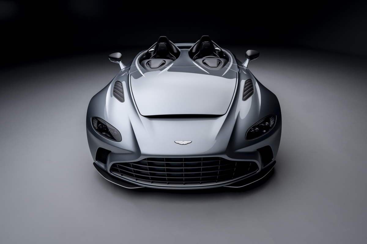 Aston Martin Speedster V12 front