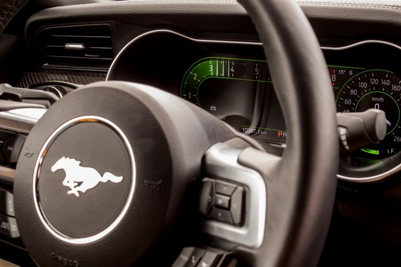 Ford Mustang deska rozdzielcza