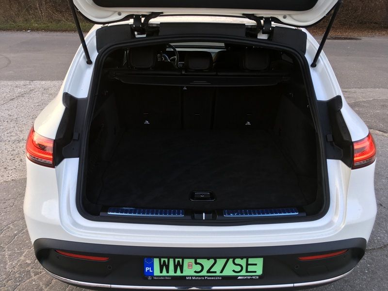 Mercedes EQC bagażnik