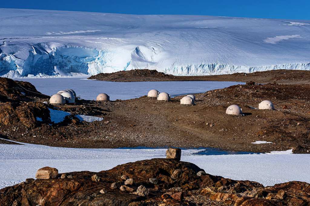 Tak wygląda zakwaterowanie w White Desert na Antarktydzie