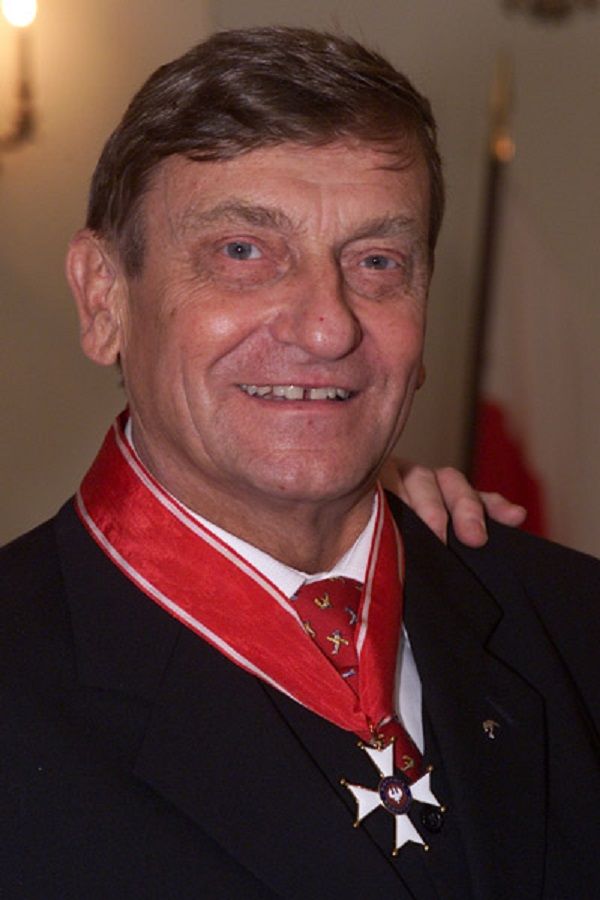 Mirosław Hermaszewski odznaczony Krzyżem Komandorskim Orderu Odrodzenia Polski